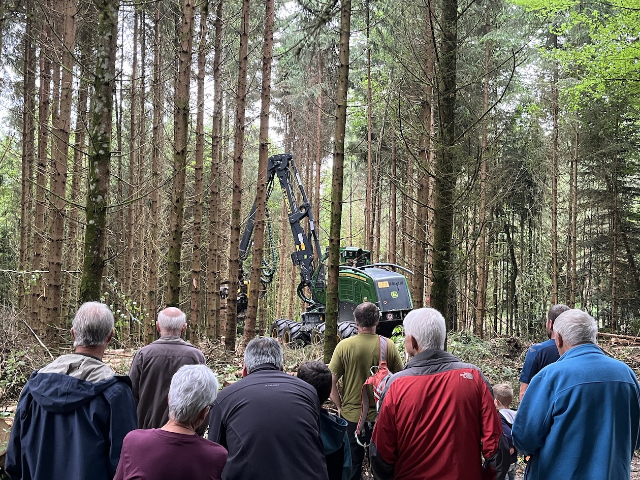 Harvester bei der Arbeit